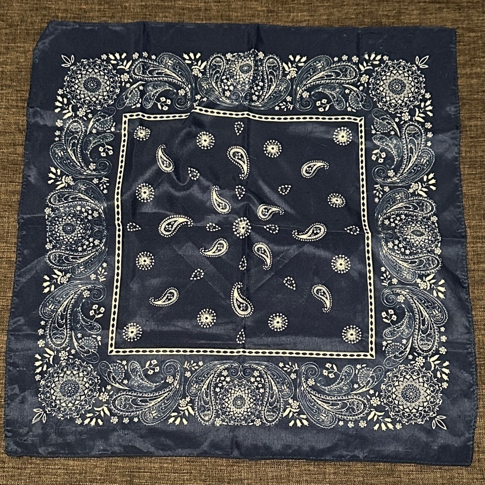 Colorful Bandana Set - Picture 7 of 9